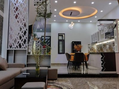 Cần bán nhanh nhà 3T kiệt rộng 7m, bên hông MT Hoàng Thị Loan